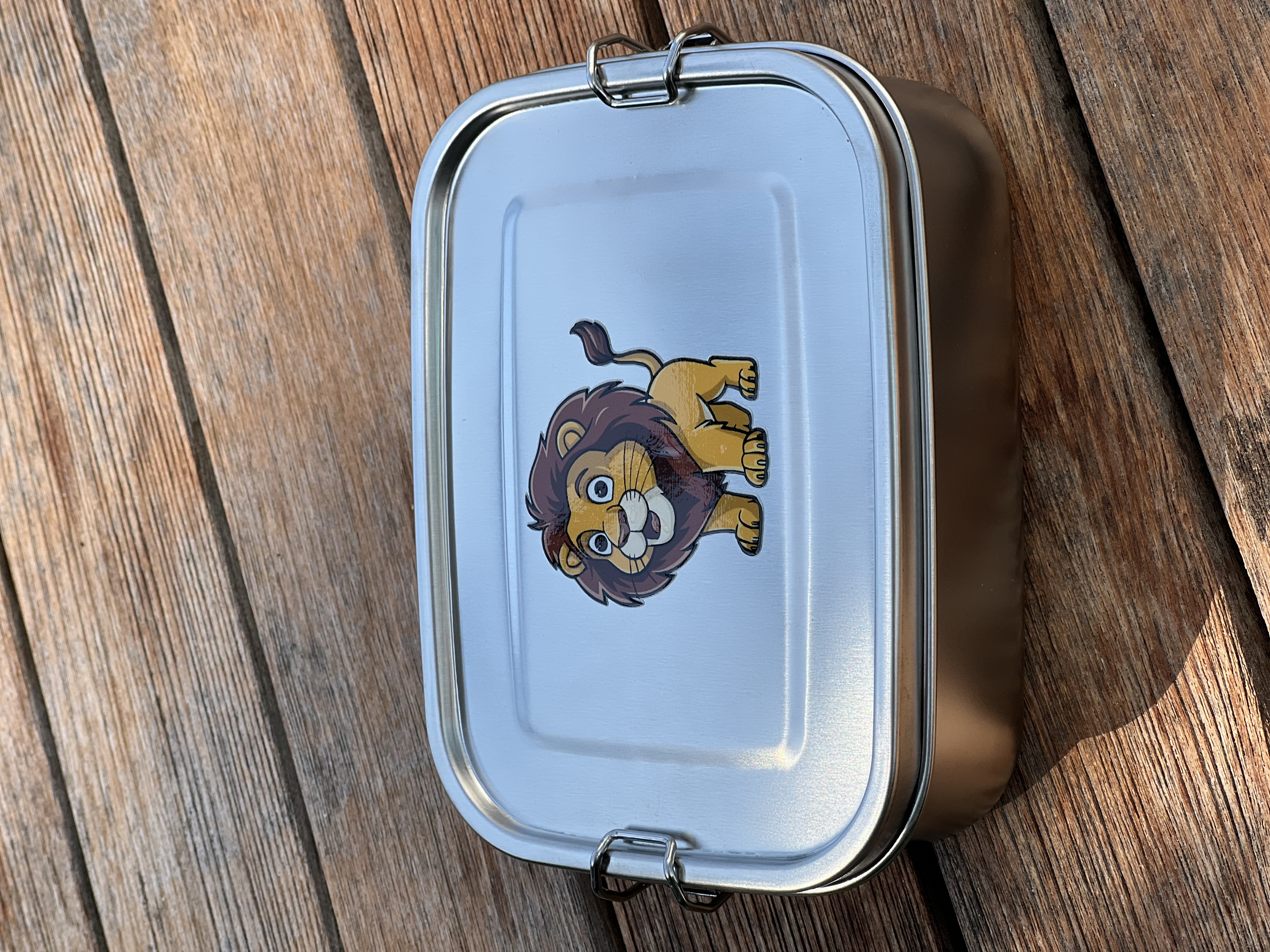 Kiddy Lunchboxen Set, abgebildet ist die Lunchbox mit dem Löwen.