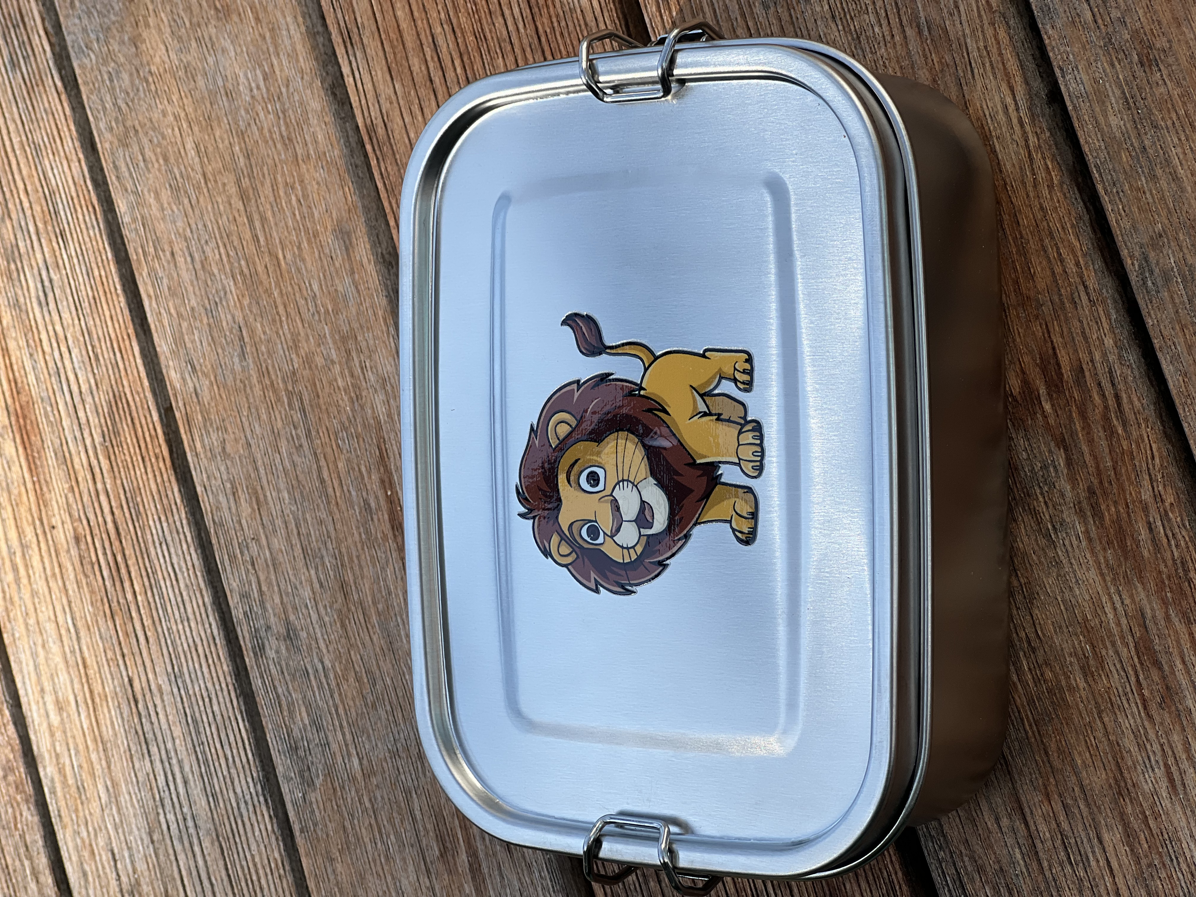 Kiddy Lunchboxenset mit Löwe und Tiger, abgebildet ist die Lunchbox mit dem Löwen.
